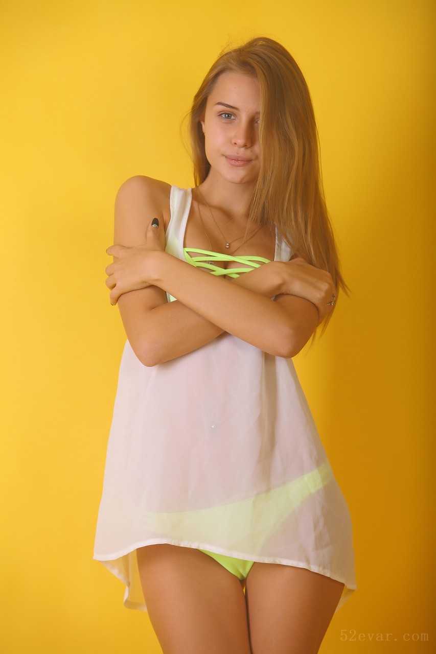 Mika精品写真套图第一弹